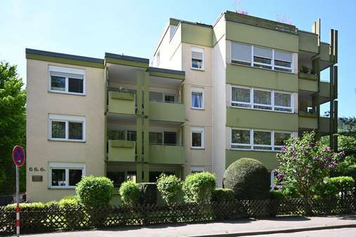 Hausansicht - Etagenwohnung in 79183 Waldkirch mit 82m² kaufen