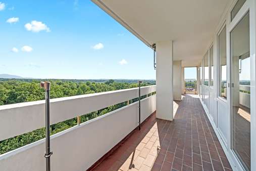 Großer Südwestbalkon Großer Südwestbalkon - Etagenwohnung in 79224 Umkirch mit 100m² kaufen