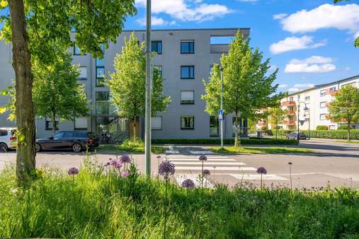 Hausansicht - Etagenwohnung in 79111 Freiburg mit 82m² kaufen