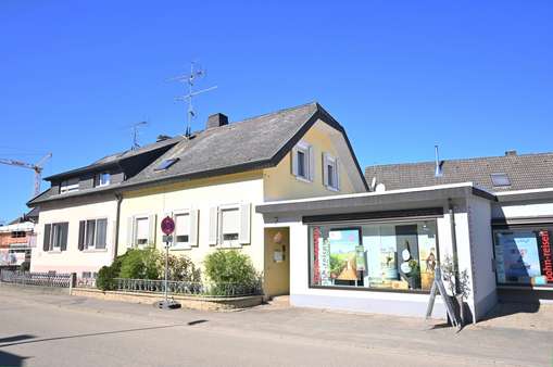 Hausansicht - Sonstige in 79356 Eichstetten mit 106m² kaufen