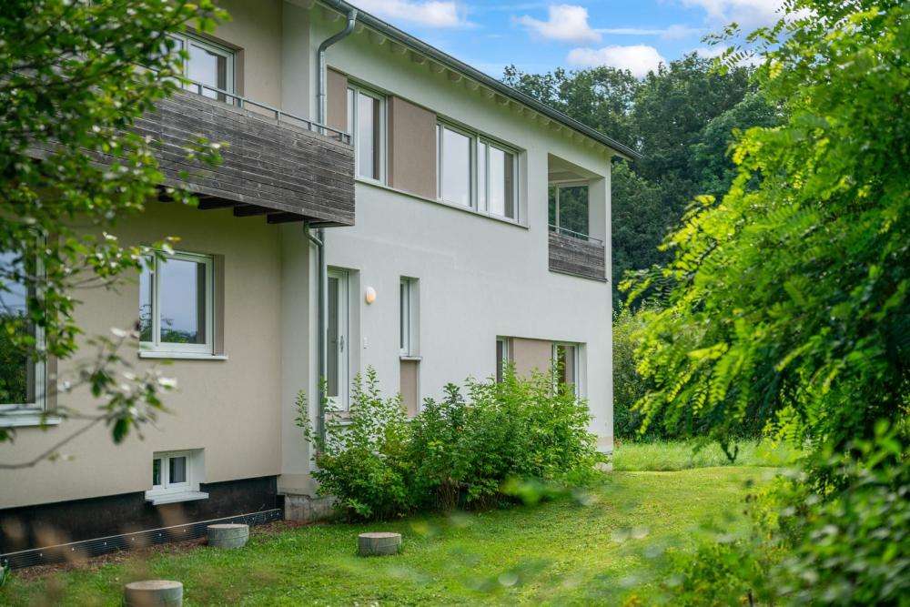 Blick auf den Neubau - Zweifamilienhaus in 79331 Teningen mit 235m² kaufen