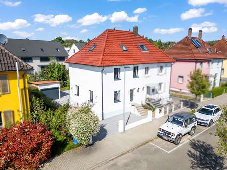 Außenansicht - Doppelhaushälfte in 79341 Kenzingen mit 160m² kaufen