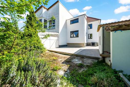 Außenansicht - Doppelhaushälfte in 79341 Kenzingen mit 160m² kaufen
