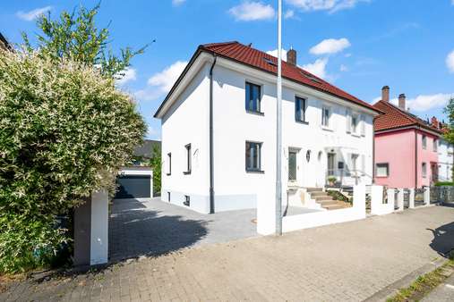 Außenansicht - Doppelhaushälfte in 79341 Kenzingen mit 160m² kaufen