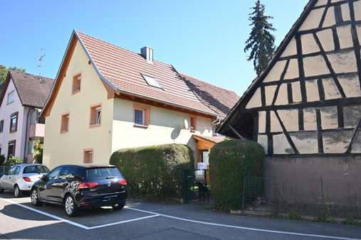 Wohnhaus und Nebengebäude  - Mehrfamilienhaus in 79312 Emmendingen mit 340m² kaufen