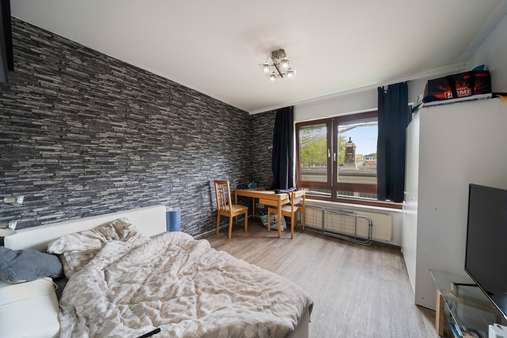 Blick zum Fenster Blick zum Fenster - Appartement in 79115 Freiburg mit 17m² als Kapitalanlage kaufen