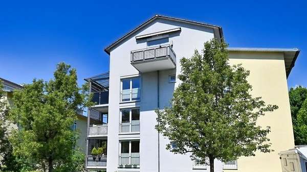 Hausansicht - Etagenwohnung in 79183 Waldkirch mit 107m² kaufen