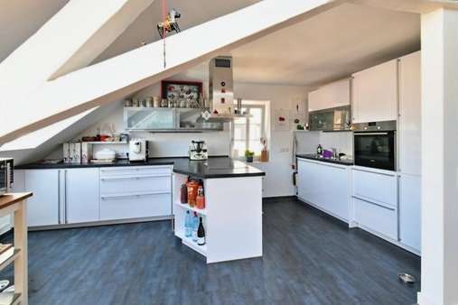 Einbauküche - Dachgeschosswohnung in 79183 Waldkirch mit 111m² kaufen