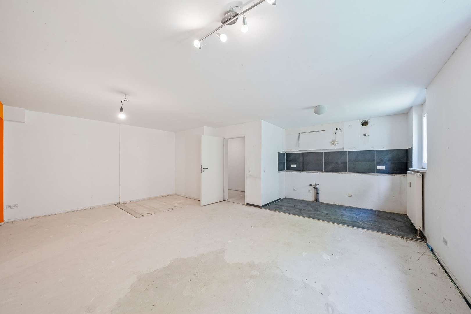 Wohn-/ Esszimmer Wohn-/ Esszimmer - Souterrain-Wohnung in 79227 Schallstadt mit 69m² kaufen