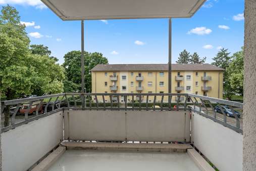 überdachter Westbalkon - Etagenwohnung in 79106 Freiburg mit 90m² kaufen