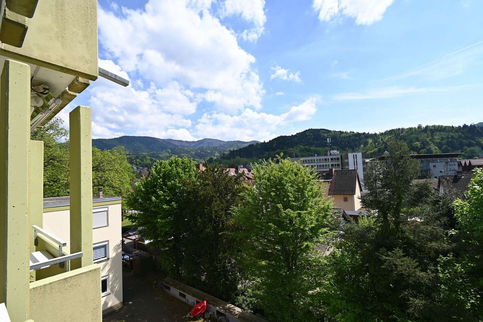 Ausblick Kandel - Etagenwohnung in 79183 Waldkirch mit 82m² kaufen