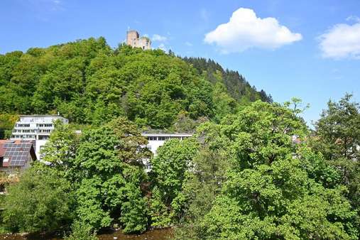 Ausblick über die Elz zur Kastelburg - Etagenwohnung in 79183 Waldkirch mit 82m² kaufen