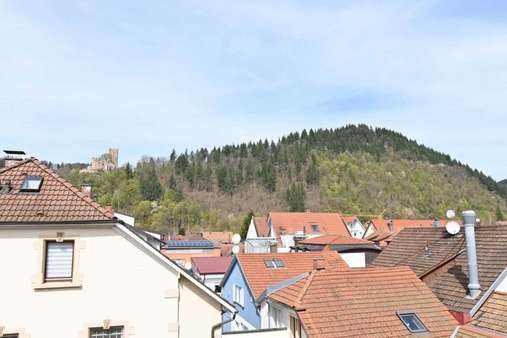 Blick zur Kastelburg - Etagenwohnung in 79183 Waldkirch mit 95m² kaufen