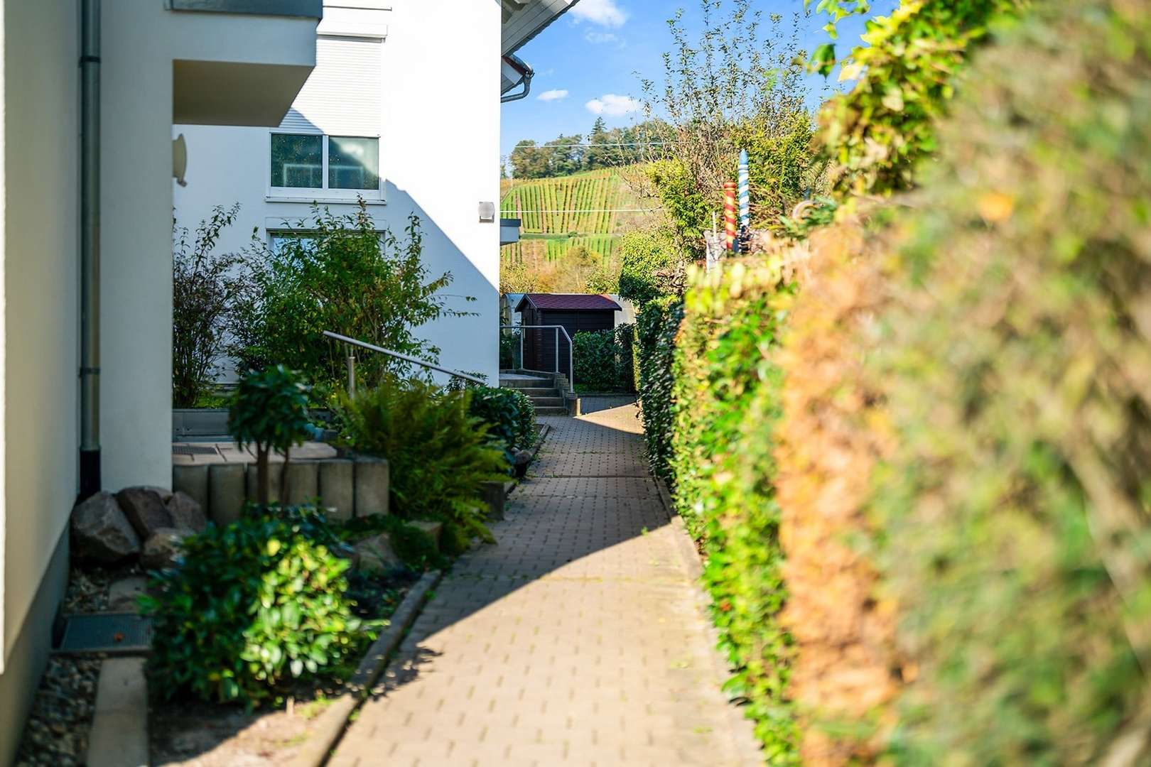 Zugang zum Haus Zugang zum Haus - Maisonette-Wohnung in 79183 Waldkirch mit 90m² kaufen
