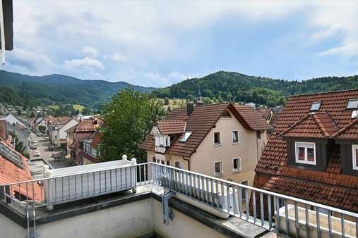 Ausblick - großer Balkon Ausblick - großer Balkon - Maisonette-Wohnung in 79183 Waldkirch mit 172m² mieten
