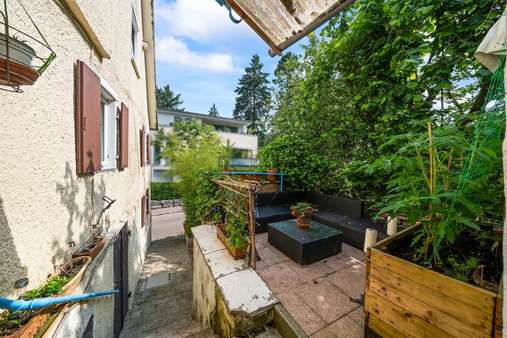 Terrasse Terrasse - Doppelhaushälfte in 79104 Freiburg mit 65m² kaufen