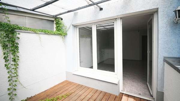 Terrasse Terrasse - Souterrain-Wohnung in 77933 Lahr mit 75m² kaufen
