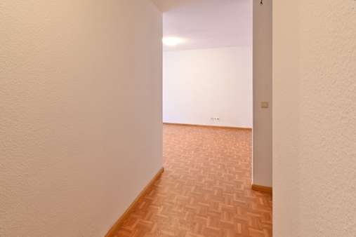Flur Flur - Erdgeschosswohnung in 79183 Waldkirch mit 54m² kaufen