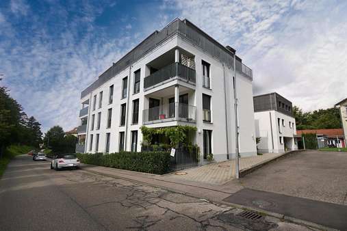 Hausansicht Hausansicht - Etagenwohnung in 79183 Waldkirch mit 108m² kaufen