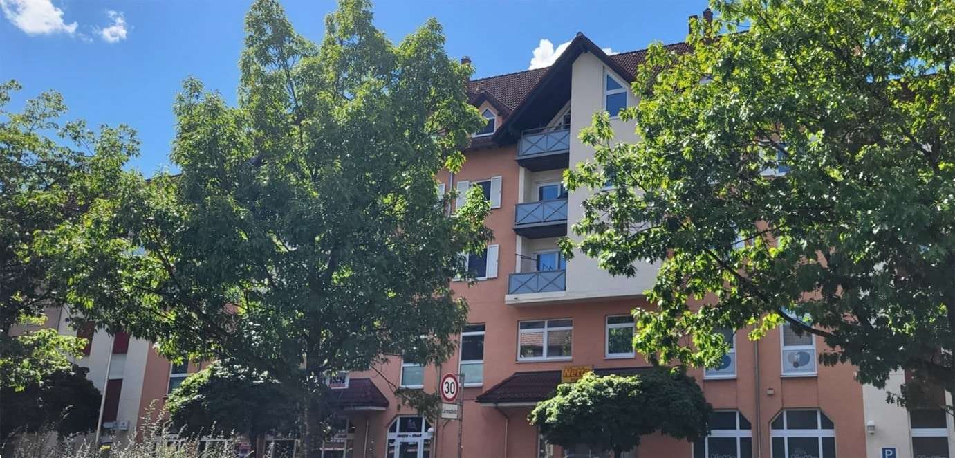 Blick auf die Eingangsseite - Maisonette-Wohnung in 79183 Waldkirch mit 144m² kaufen