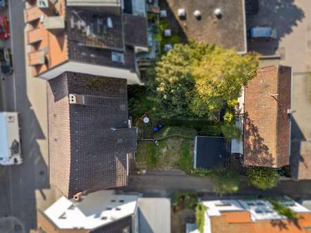 Luftbild vom gesamten Grundstück Luftbild vom gesamten Grundstück - Mehrfamilienhaus in 79183 Waldkirch mit 230m² kaufen