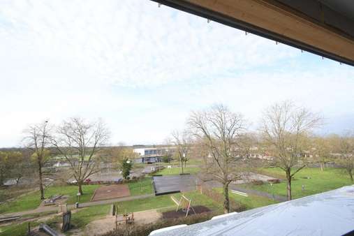 Aussicht aus dem DG - Dachgeschosswohnung in 79331 Teningen mit 74m² kaufen