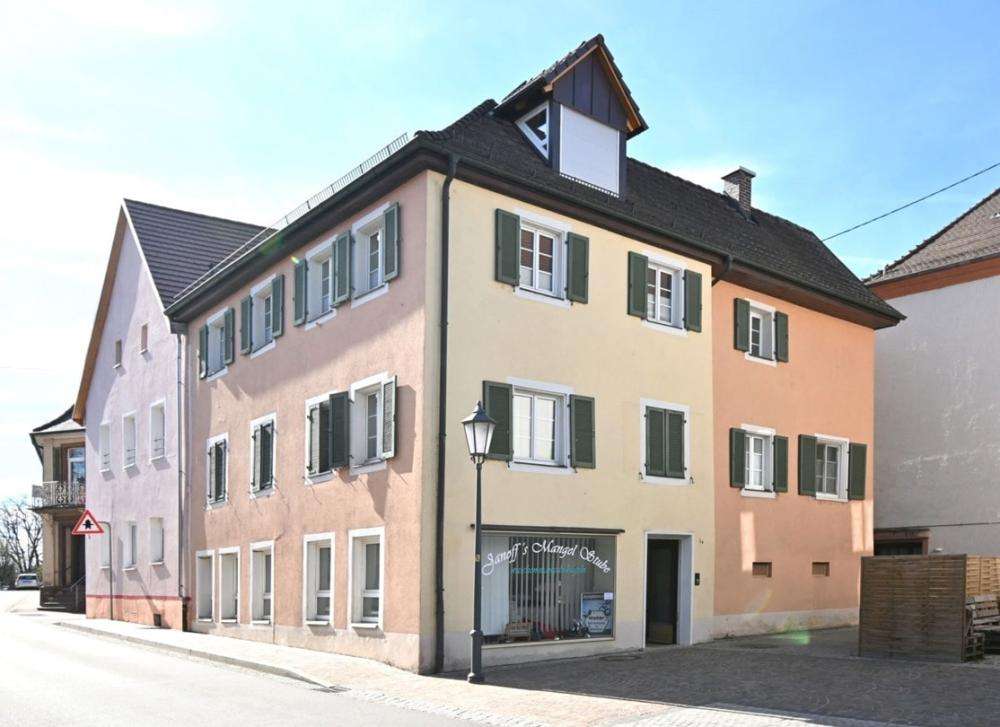 Hausansicht - Mehrfamilienhaus in 79341 Kenzingen mit 232m² kaufen