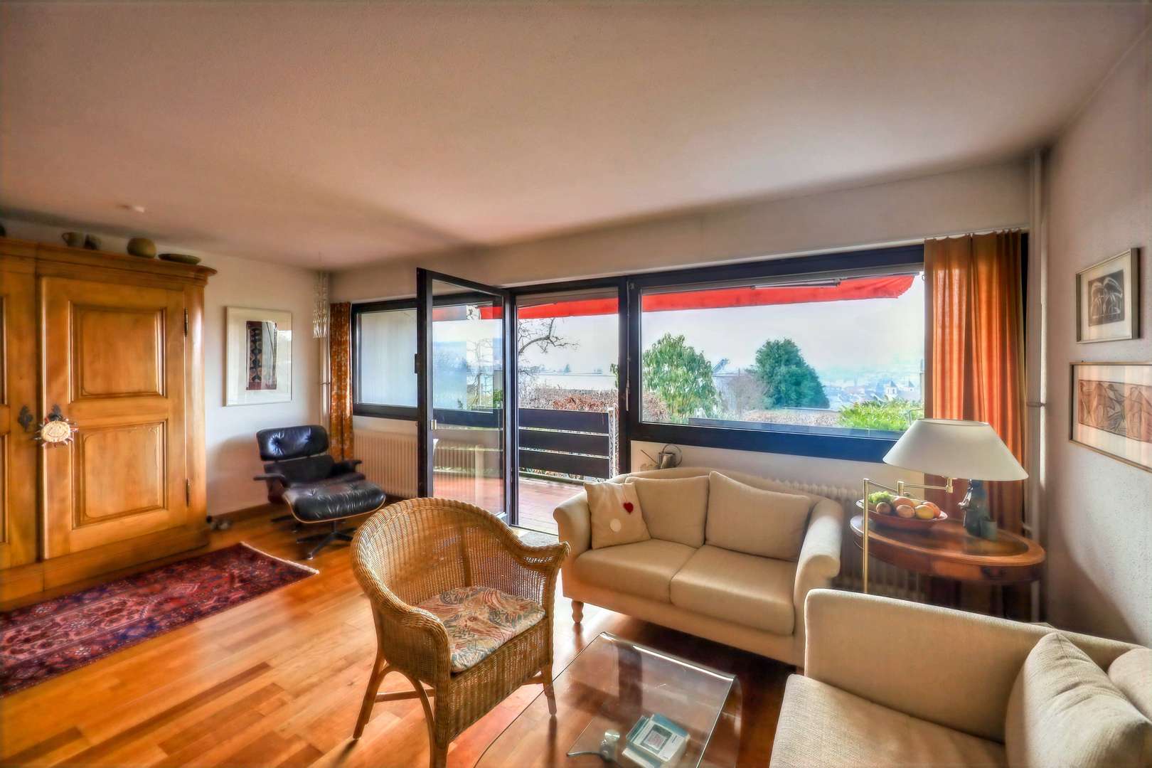 Wohn- und Esszimmer Wohn- und Esszimmer - Reihenendhaus in 79540 Lörrach mit 156m² kaufen