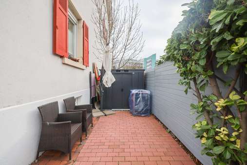 Terrassenbereich - Reihenendhaus in 79539 Lörrach mit 90m² kaufen