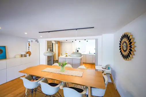 Zentral gelegenes, modernisiertes Reihenmittelhaus – ideal für Familien!!