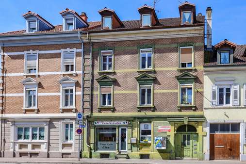 Außenansicht Außenansicht - Mehrfamilienhaus in 79539 Lörrach mit 256m² kaufen