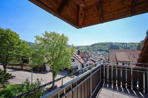 Aussicht Balkon - Dachgeschosswohnung in 79400 Kandern mit 52m² mieten