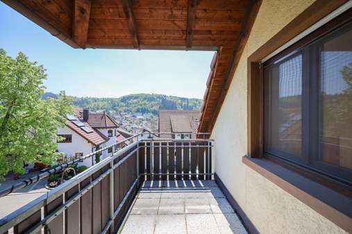 Balkon - Dachgeschosswohnung in 79400 Kandern mit 52m² mieten