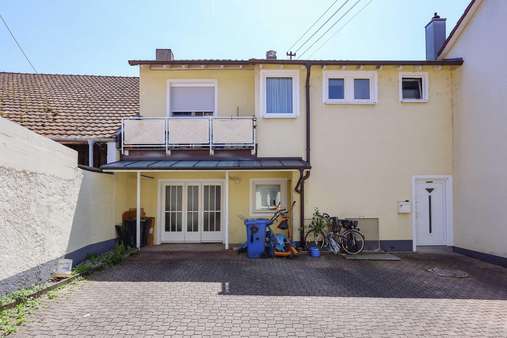 Außenansicht Front Außenansicht Front - Mehrfamilienhaus in 79639 Grenzach-Wyhlen mit 106m² kaufen