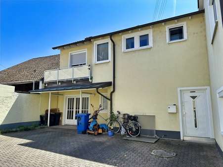 Außenansicht Front Außenansicht Front - Mehrfamilienhaus in 79639 Grenzach-Wyhlen mit 106m² kaufen