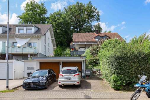 Blick von vorne Blick von vorne - Zweifamilienhaus in 79541 Lörrach mit 298m² kaufen