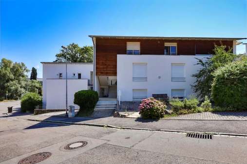 Außenansicht Außenansicht - Attikawohnung in 79539 Lörrach mit 73m² kaufen