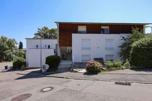 Außenansicht Außenansicht - Attikawohnung in 79539 Lörrach mit 73m² kaufen