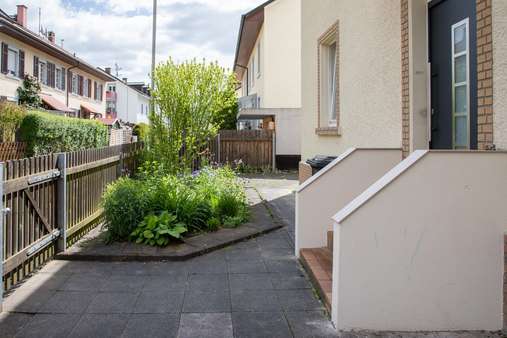 Eingangsbereich Eingangsbereich - Doppelhaushälfte in 79541 Lörrach mit 110m² kaufen
