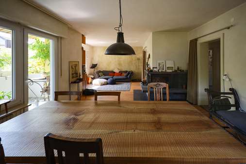 Wohn- und Esszimmer Wohn- und Esszimmer - Erdgeschosswohnung in 79540 Lörrach mit 156m² kaufen