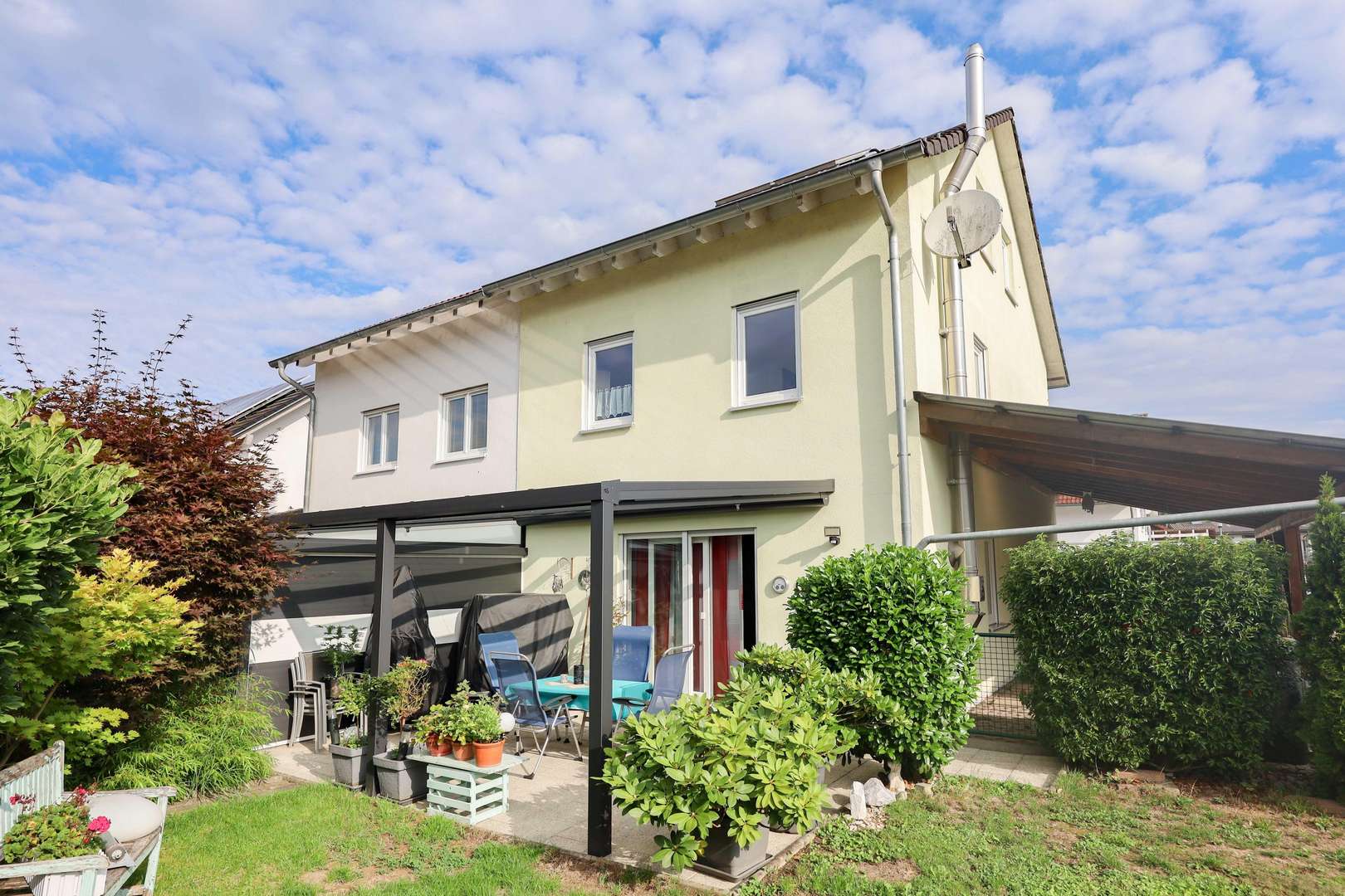 Ansicht Süd und Ost Ansicht Süd und Ost - Doppelhaushälfte in 79585 Steinen mit 118m² kaufen