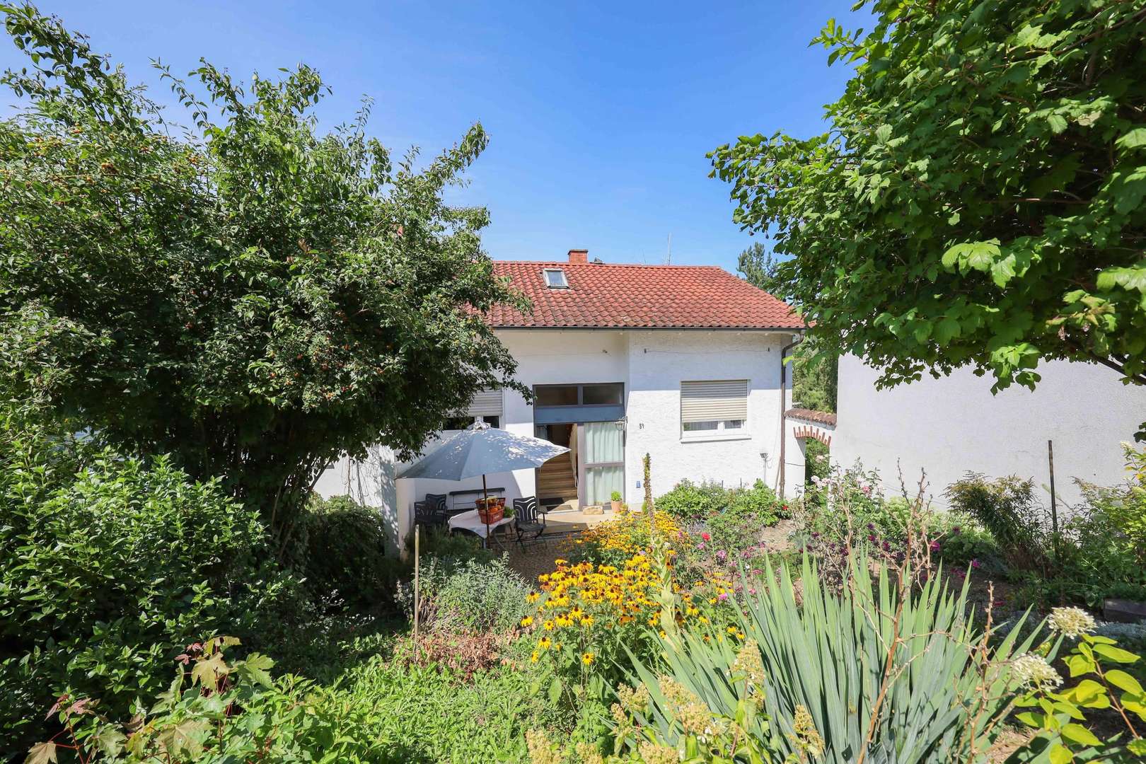 Außenansicht Außenansicht - Doppelhaushälfte in 79539 Lörrach mit 160m² kaufen