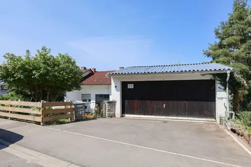 Familienidyll am Hünerberg - vielseitige und geräumige Doppelhaushälfte mit großem Grundstück!