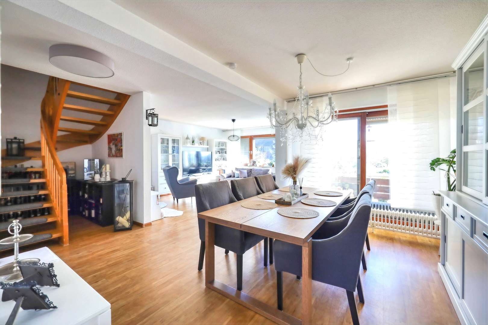 Wohn- und Esszimmer Wohn- und Esszimmer - Reihenmittelhaus in 79539 Lörrach mit 98m² kaufen