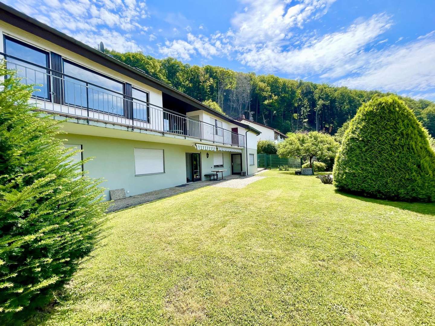 Viel Grünfläche - Einfamilienhaus in 79639 Grenzach-Wyhlen mit 193m² kaufen