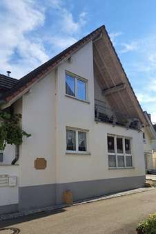 Ansicht Straßenseite - Mehrfamilienhaus in 79424 Auggen mit 249m² kaufen