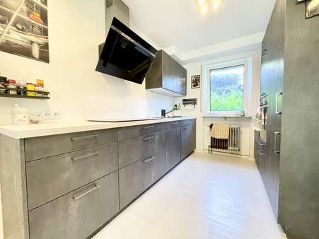 moderne Küche - Souterrain-Wohnung in 79576 Weil am Rhein mit 87m² kaufen