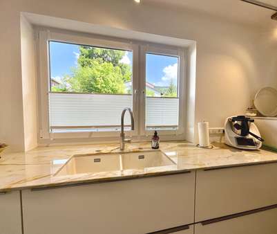 Küche mit Ausblick - Doppelhaushälfte in 79379 Müllheim mit 154m² kaufen