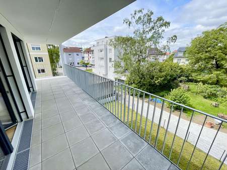 Blick in die Nachbarschaft - Etagenwohnung in 79639 Grenzach-Wyhlen mit 128m² kaufen