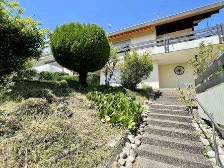 Aufgang zum Haus Aufgang zum Haus - Doppelhaushälfte in 79639 Grenzach-Wyhlen mit 170m² kaufen